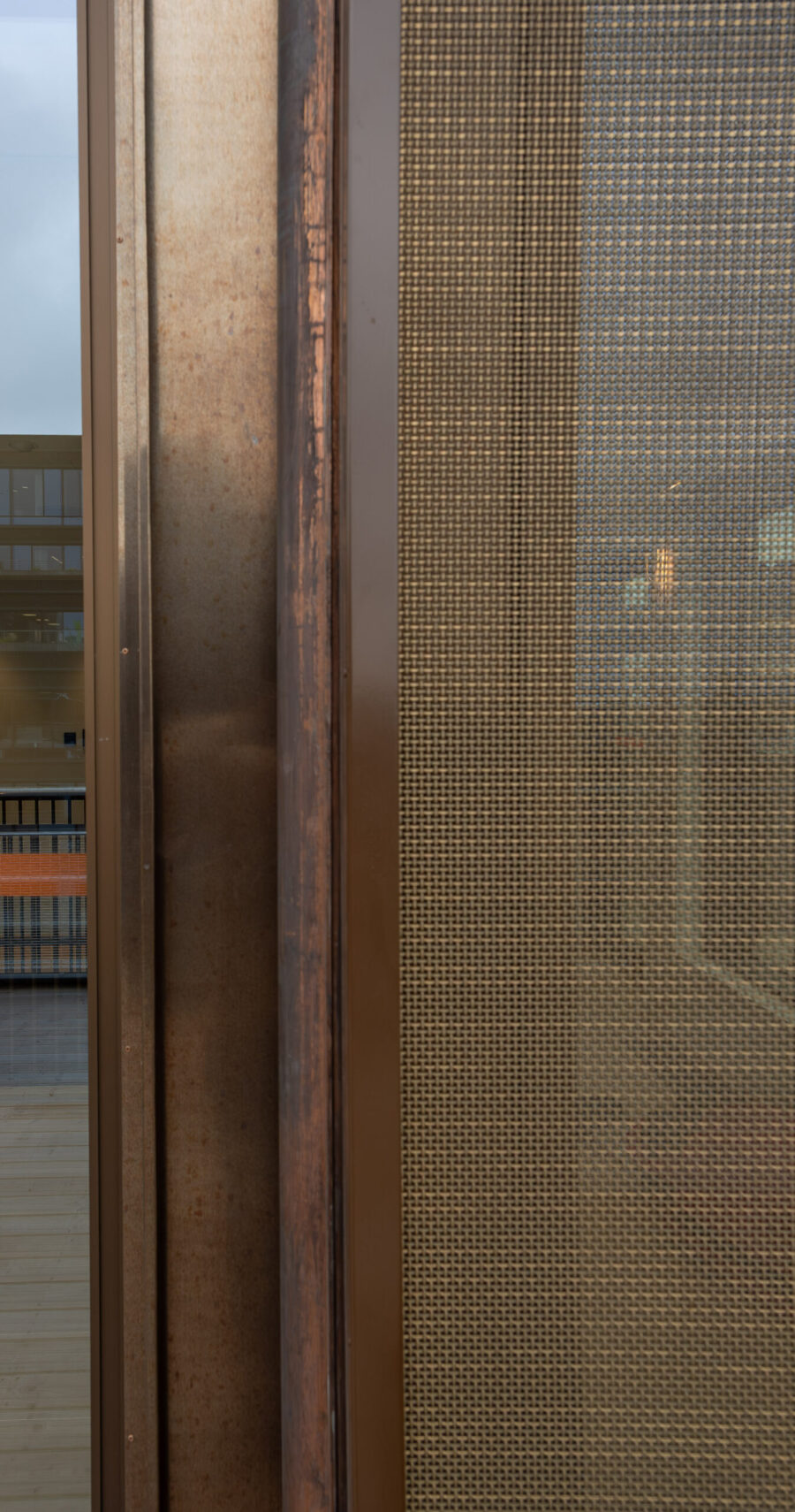 Solskärmande paneler